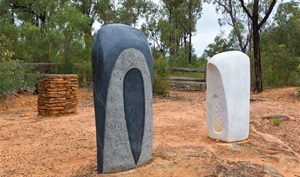 sculpture-in-the-scrub-walk.jpg