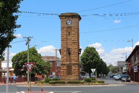 Coonabarabran Clock Tower.jpg